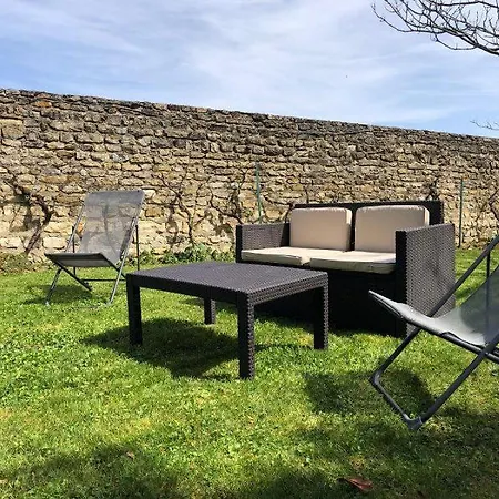 Manoir De Vilaines *