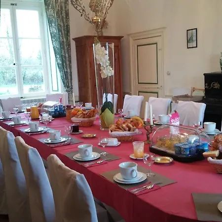 Manoir De Vilaines Pensjonat Varennes (Vienne)