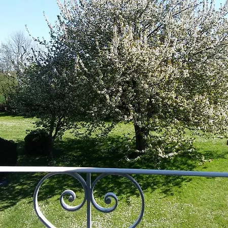 Manoir De Vilaines * Varennes