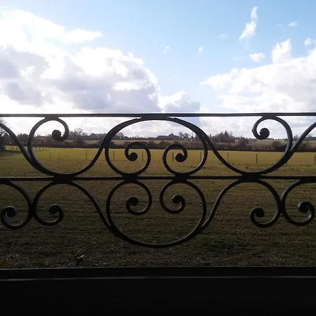 Manoir De Vilaines * Varennes (Vienne)