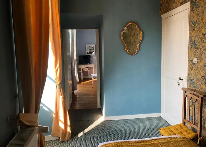 Manoir De Vilaines Guest house Varennes (Vienne)