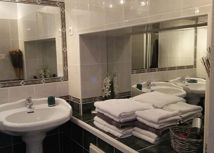 Manoir De Vilaines Guest house *